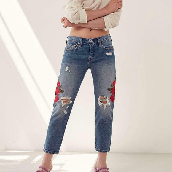 Levi's Denim - Levi's 501 T Floral Embroidered Tapered Jeans Medium Wash Women's Size 28 H11510